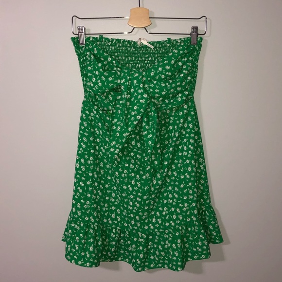 2/$35 — FASHION NOVA Tie Front Ruffle Hem Floral Dress - Picture 4 of 8